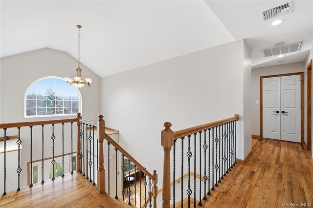 3 Clemence Drive, New Windsor, NY 12553