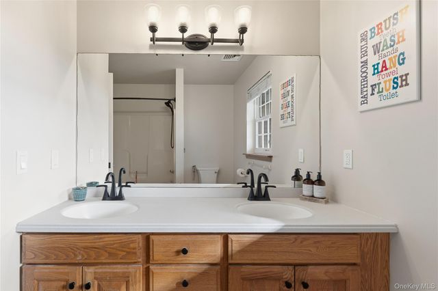 3 Clemence Drive, New Windsor, NY 12553