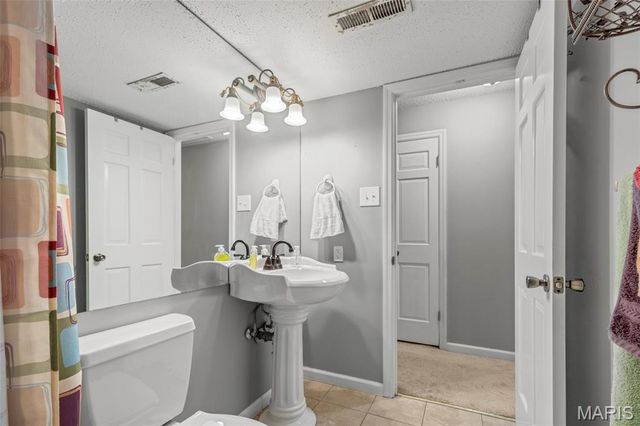 1026 Kehrs Mill Road 4, Ballwin, MO 63011