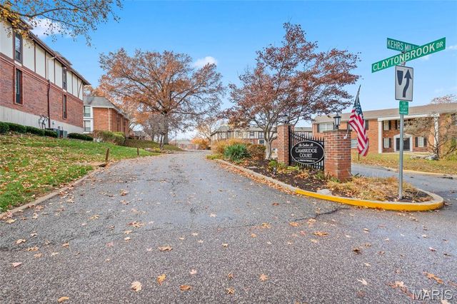 1026 Kehrs Mill Road 4, Ballwin, MO 63011