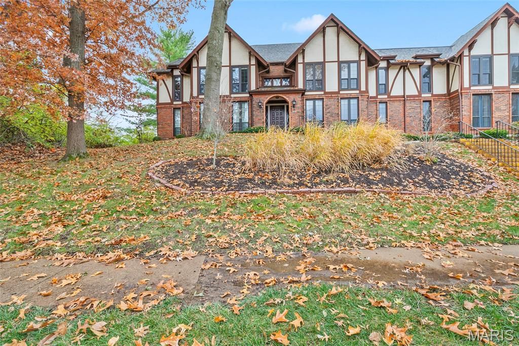 1026 Kehrs Mill Road 4, Ballwin, MO 63011