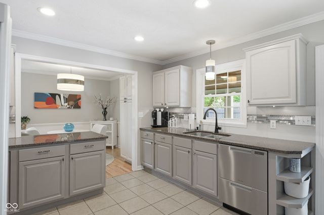 10655 E 98th Street, Fishers, IN 46037