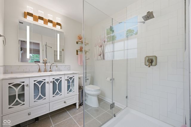 10655 E 98th Street, Fishers, IN 46037