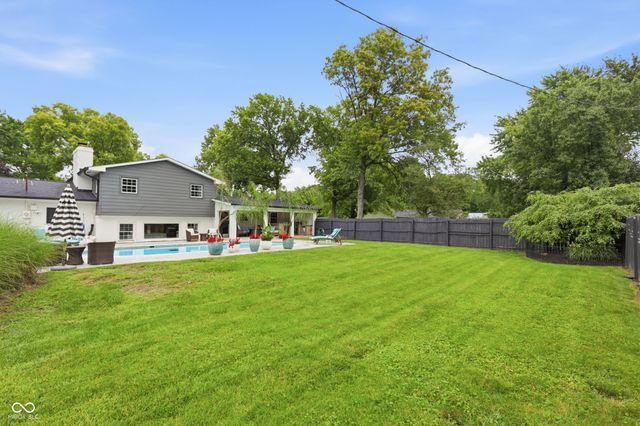 10655 E 98th Street, Fishers, IN 46037