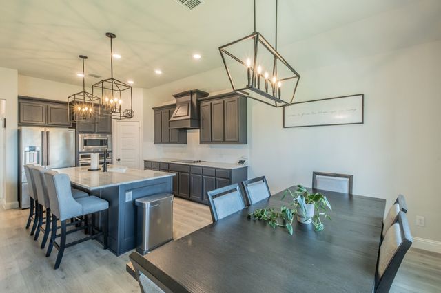 508 Hillcrest Circle, Justin, TX 76247