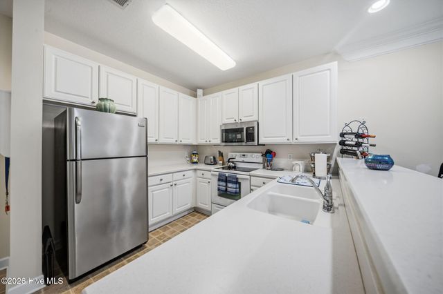235 Woodlands Way NW Unit 14, Calabash, NC 28467