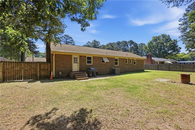 3514 Lilac DR, Portsmouth, VA 23703