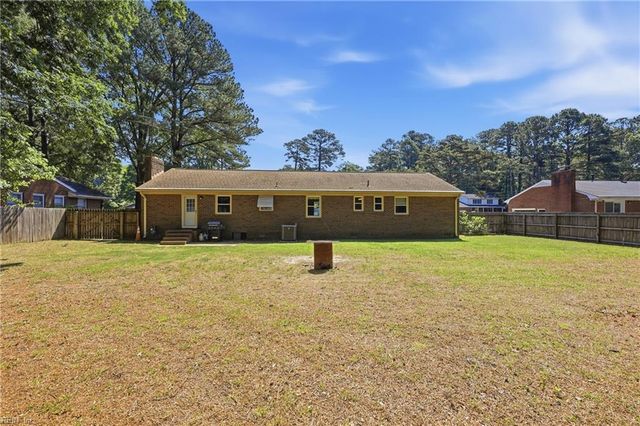 3514 Lilac DR, Portsmouth, VA 23703