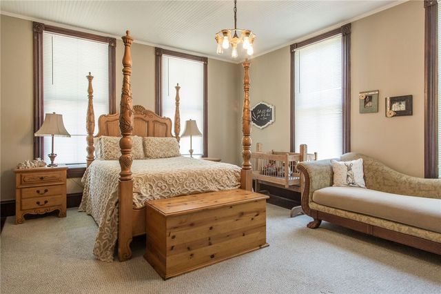 1261 Grove Ave, Waycross, GA 31501