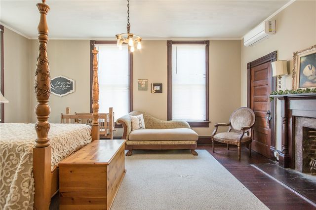 1261 Grove Ave, Waycross, GA 31501