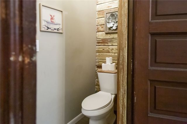 1261 Grove Ave, Waycross, GA 31501