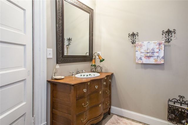 1261 Grove Ave, Waycross, GA 31501