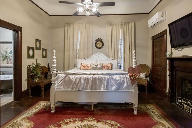 1261 Grove Ave, Waycross, GA 31501