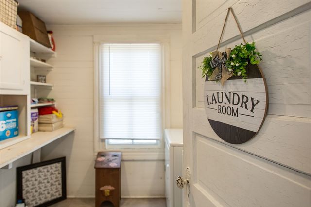 1261 Grove Ave, Waycross, GA 31501