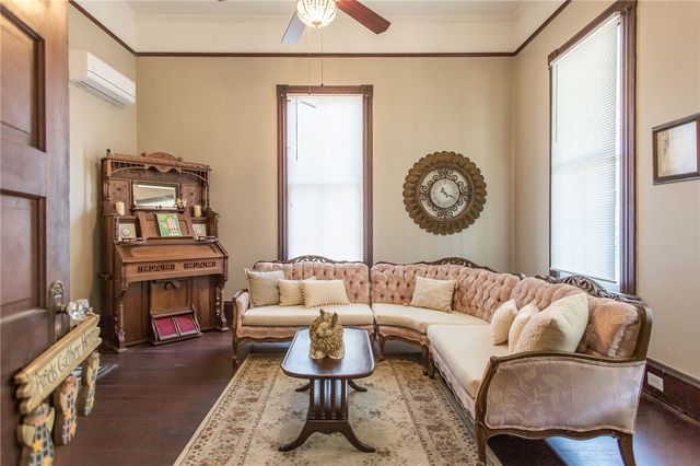 1261 Grove Ave, Waycross, GA 31501