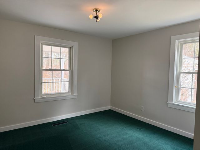 396 Wellesley Ave, Wellesley, MA 02481