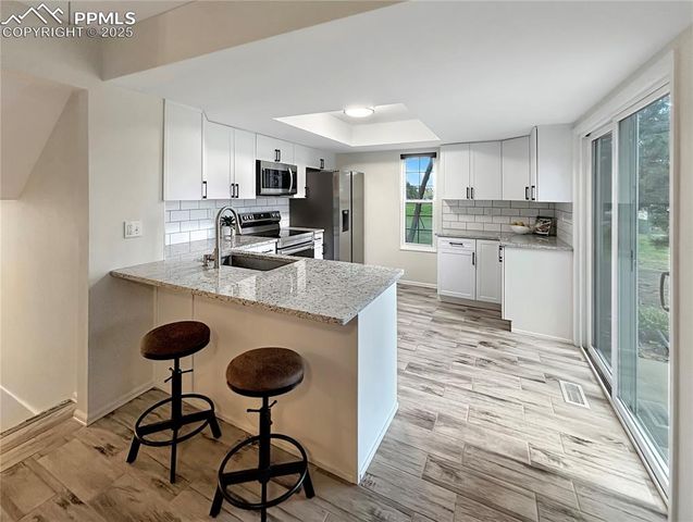 422 Cobblestone Drive, Colorado Springs, CO 80906