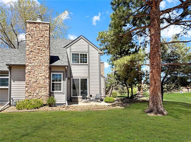 422 Cobblestone Drive, Colorado Springs, CO 80906