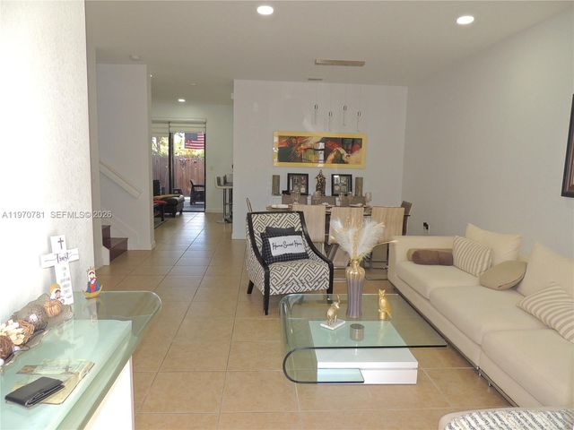 11301 NW 88th Ter, Doral, FL 33178