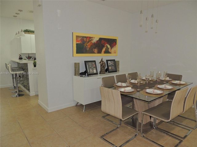 11301 NW 88th Ter, Doral, FL 33178