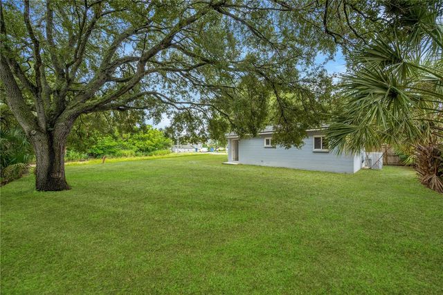 2626 E CHELSEA STREET, Tampa, FL 33610