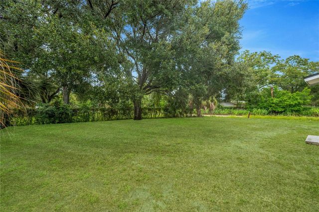 2626 E CHELSEA STREET, Tampa, FL 33610