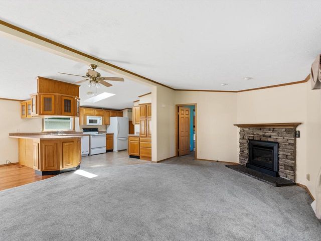 220 N Packer DRIVE, Manitowoc, WI 54220