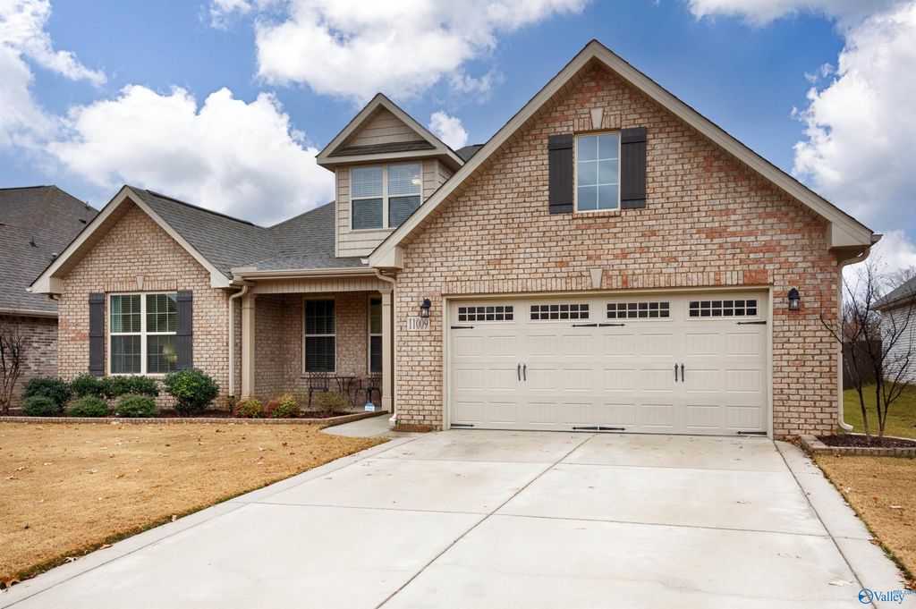 11009 Oakway Circle NW, Madison, AL 35757