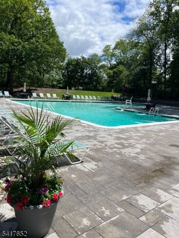 97 Troy Dr B, Springfield Twp., NJ 07081