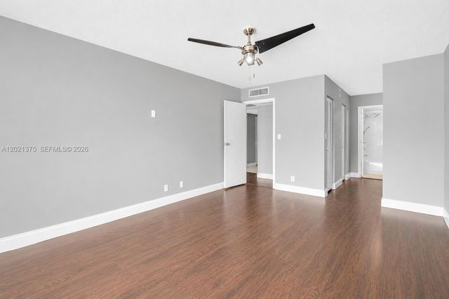 5961 N Falls Cir Dr 309, Lauderhill, FL 33319