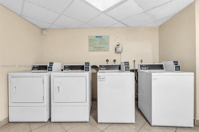 5961 N Falls Cir Dr 309, Lauderhill, FL 33319
