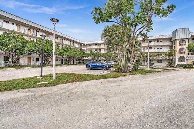 5961 N Falls Cir Dr 309, Lauderhill, FL 33319