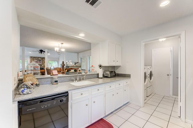 530 Kerri Leigh Court, Spring, TX 77388