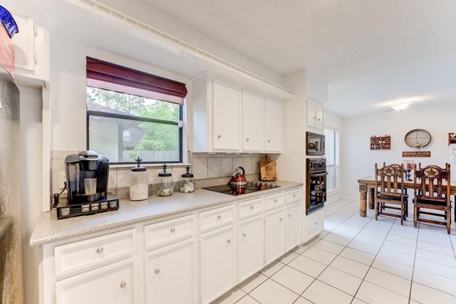 530 Kerri Leigh Court, Spring, TX 77388