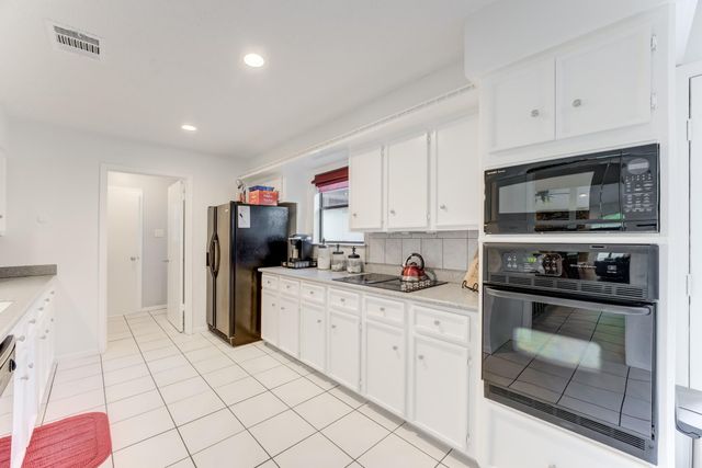 530 Kerri Leigh Court, Spring, TX 77388