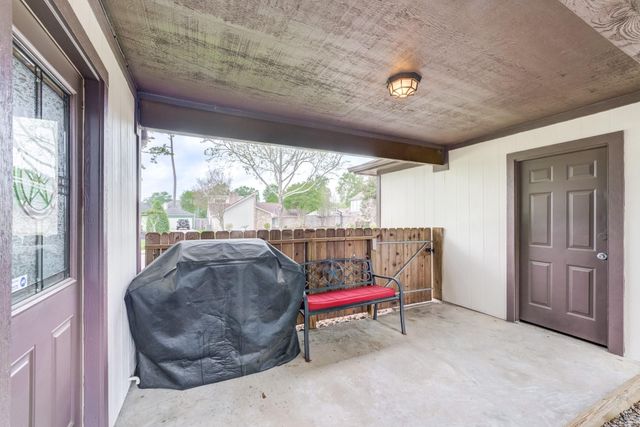 530 Kerri Leigh Court, Spring, TX 77388