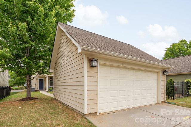 2318 Woodward Avenue, Charlotte, NC 28206
