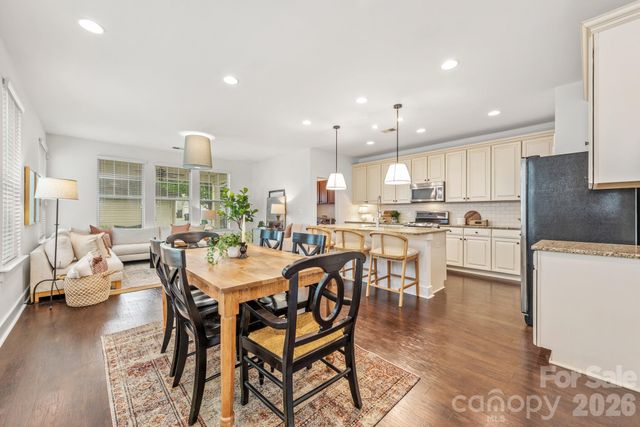 2318 Woodward Avenue, Charlotte, NC 28206