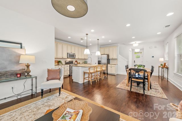 2318 Woodward Avenue, Charlotte, NC 28206