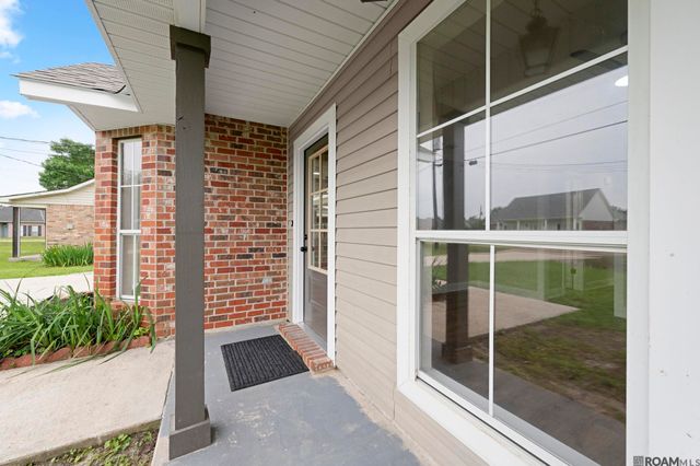 13666 Joseph St, Walker, LA 70785