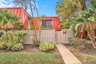 3227 Gardens Drive C, Palm Beach Gardens, FL 33410