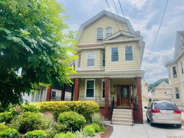 8418 108th Street, Richmond Hill, NY 11418