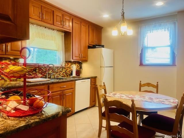 8418 108th Street, Richmond Hill, NY 11418