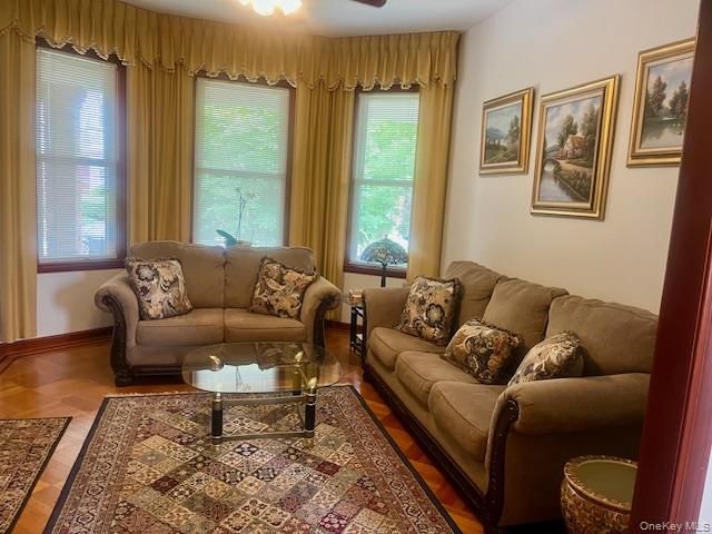 8418 108th Street, Richmond Hill, NY 11418