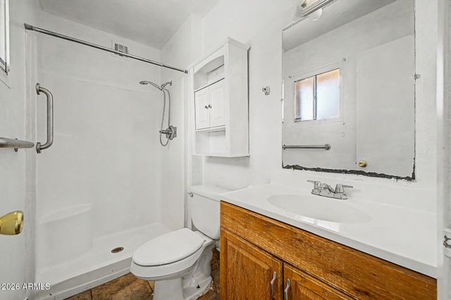 8201 W SELLS Drive, Phoenix, AZ 85033