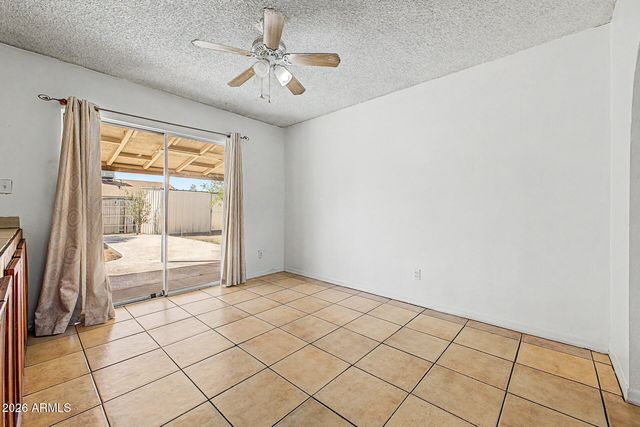 8201 W SELLS Drive, Phoenix, AZ 85033