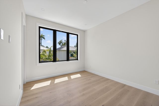 1550 Ponce De Leon Drive, Fort Lauderdale, FL 33316