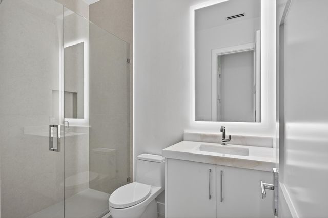 1550 Ponce De Leon Drive, Fort Lauderdale, FL 33316