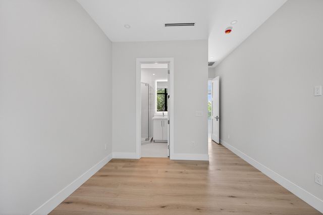 1550 Ponce De Leon Drive, Fort Lauderdale, FL 33316