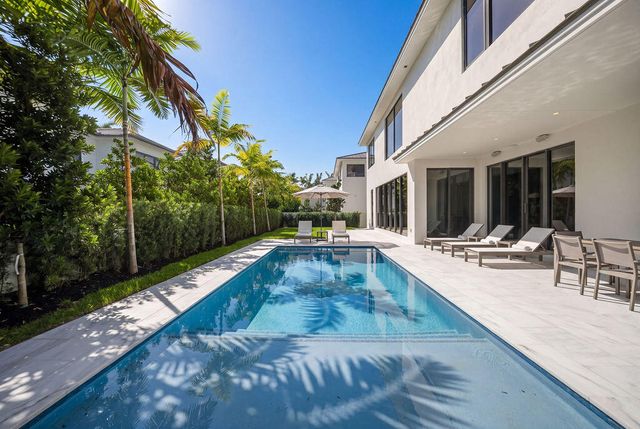 1550 Ponce De Leon Drive, Fort Lauderdale, FL 33316
